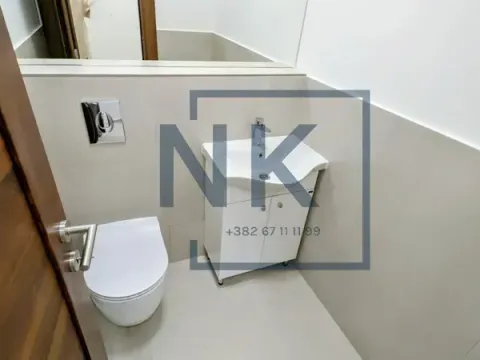 Rent, office space, 132m², City Kvart, Podgorica - image 10