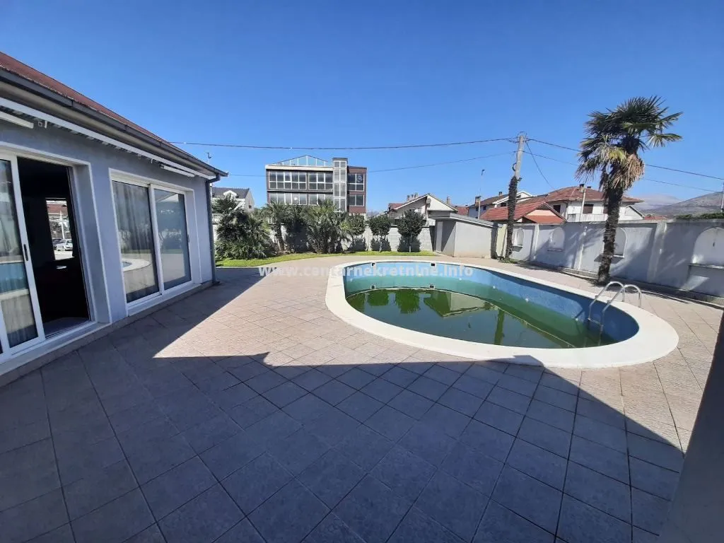 Rent, house, 150m², Zagorič, Podgorica