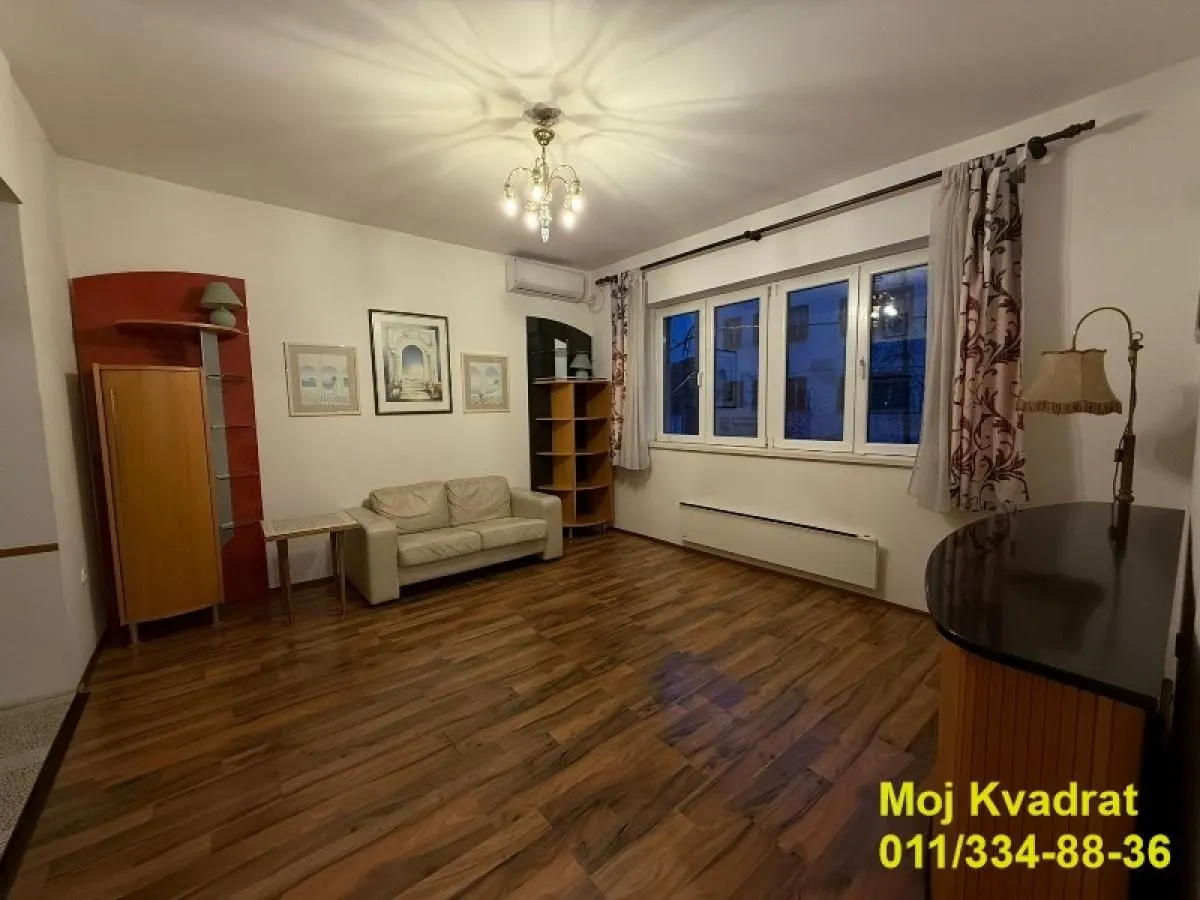 Prodaja, dvosoban stan, 45m², Vračar Sve Podlokacije, Beograd