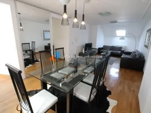 Izdavanje, četvorosoban stan, 130m², Savski Venac, Beograd