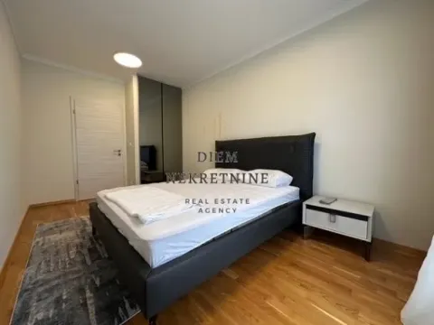 Izdavanje, dvosoban stan, 74m², Ljubović, Podgorica - image 6