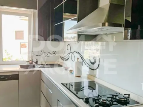 Izdavanje, dvosoban stan, 80m², Tivat, Crna Gora - image 6