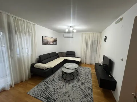 Rent, one bedroom apartment, 44m², Dalmatinska ulica, Podgorica - image 3