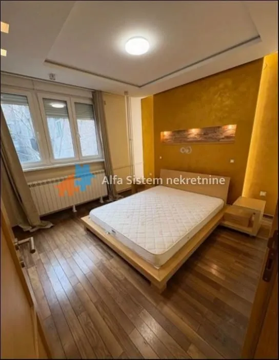 Rent, two bedroom apartment, 63m², Kalenić Pijaca, Vračar Sve Podlokacije