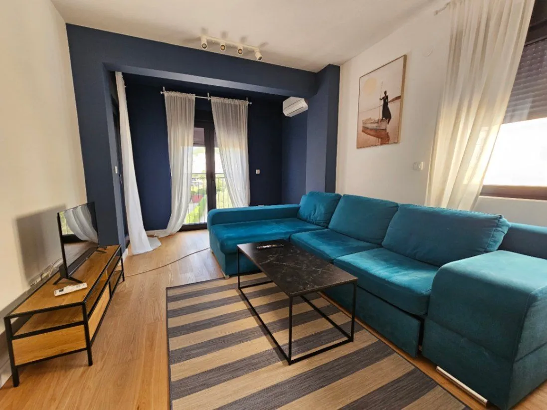 Izdavanje, jednosoban stan, 45m², Bijela, Herceg Novi