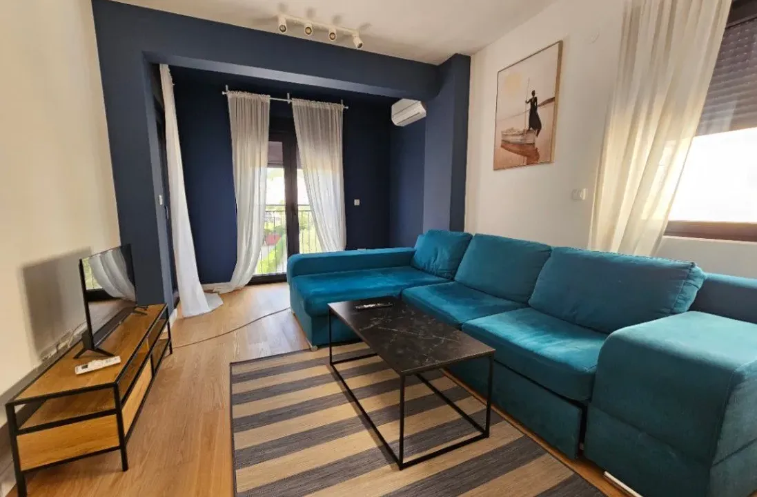 Izdavanje, jednosoban stan, 45m², Bijela, Herceg Novi
