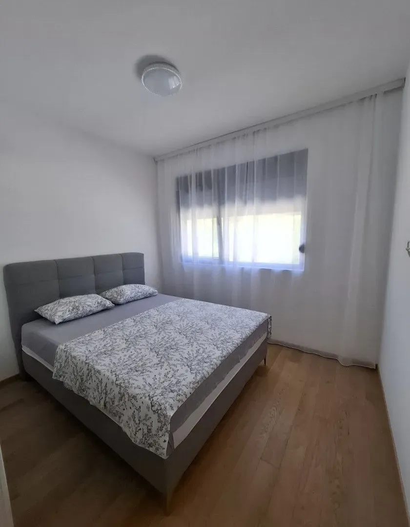 Prodaja, dvosoban stan, 71m², Bečići, Budva