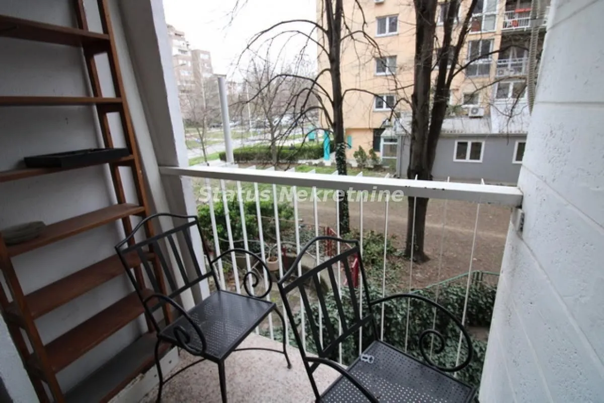 Izdavanje, dvosoban stan, 52m², Liman 3, Novi Sad Sve Podlokacije