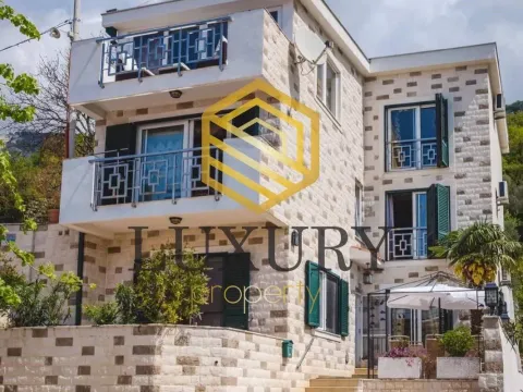 Rent, house, 230m², Bečići, Budva - image 18