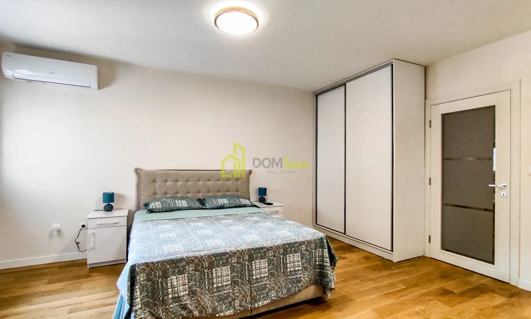 Prodaja, garsonjera, 33m², Central Point, Podgorica
