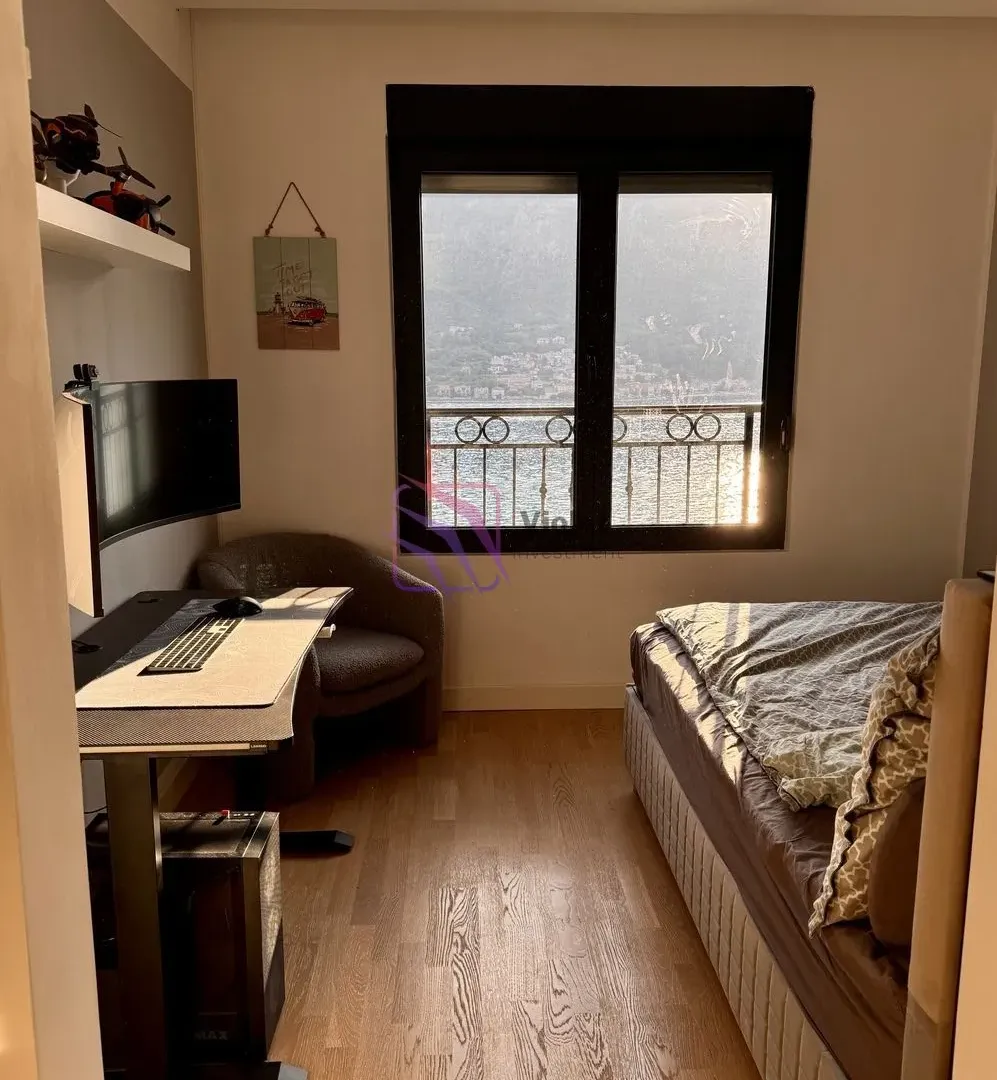Sale, two bedroom apartment, 85m², Dobrota, Kotor