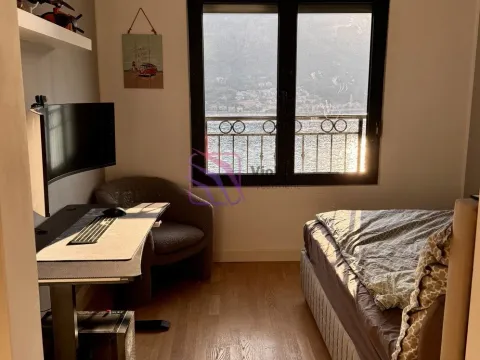 Prodaja, dvosoban stan, 85m², Dobrota, Kotor - image 11