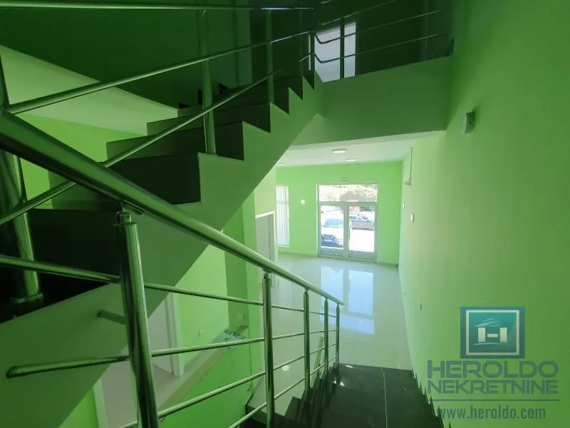 Sale, office space, 189m², Aqua park, Jagodina