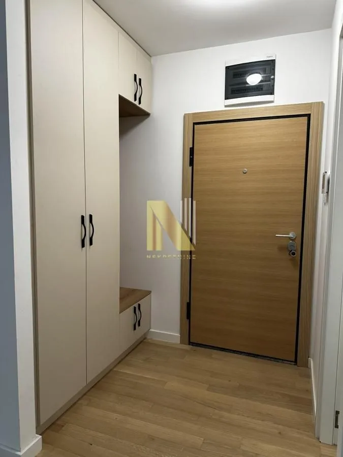 Rent, office space, 67m², Novo naselje, Novi Sad