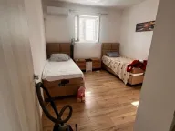 Rent, two bedroom apartment, 75m², Kalimanj, Tivat - image 6