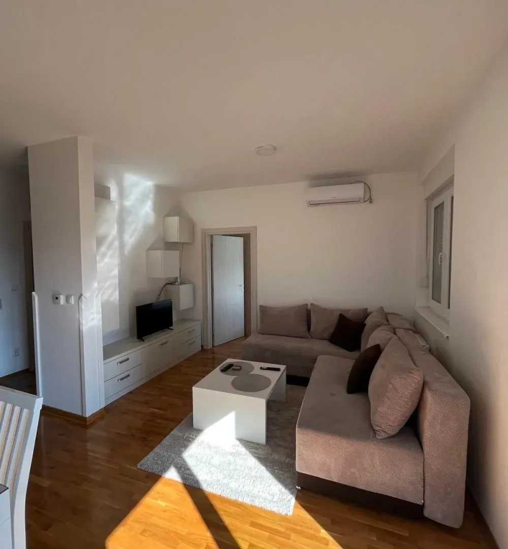 Rent, one bedroom apartment, 36m², Zvezdara Sve Podlokacije, Beograd