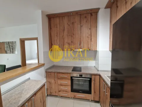 Izdavanje, dvosoban stan, 48m², Zemun Gornji Grad, Zemun Sve Podlokacije - image 3