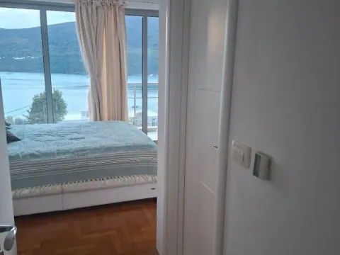 Sale, two bedroom apartment, 77m², Đenovići, Herceg Novi - image 5