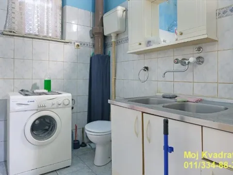 Sale, three bedroom apartment, 79m², Stari Grad, Beograd - image 10