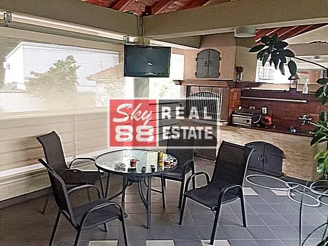 Sale, house, 400m², Voždovac Sve Podlokacije, Beograd
