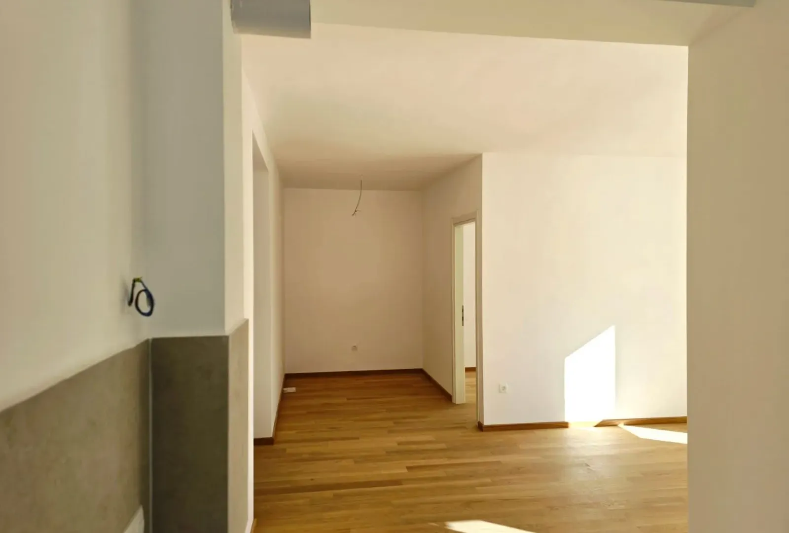 Prodaja, dvosoban stan, 65m², Centar, Budva