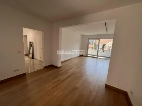 Prodaja, četvorosoban stan, 93m², Vračar Hram, Vračar Sve Podlokacije - image 2