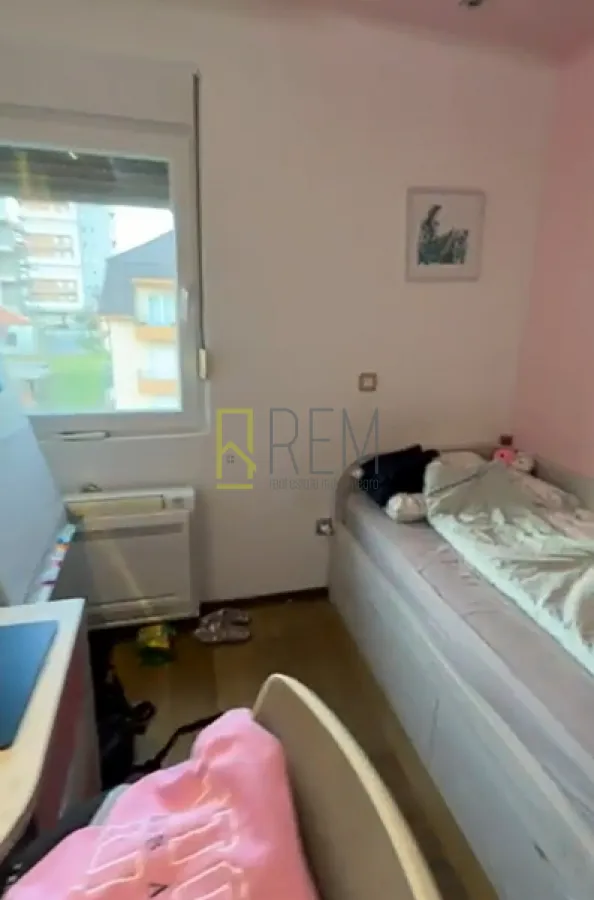 Prodaja, trosoban stan, 100m², Podgorica, Crna Gora