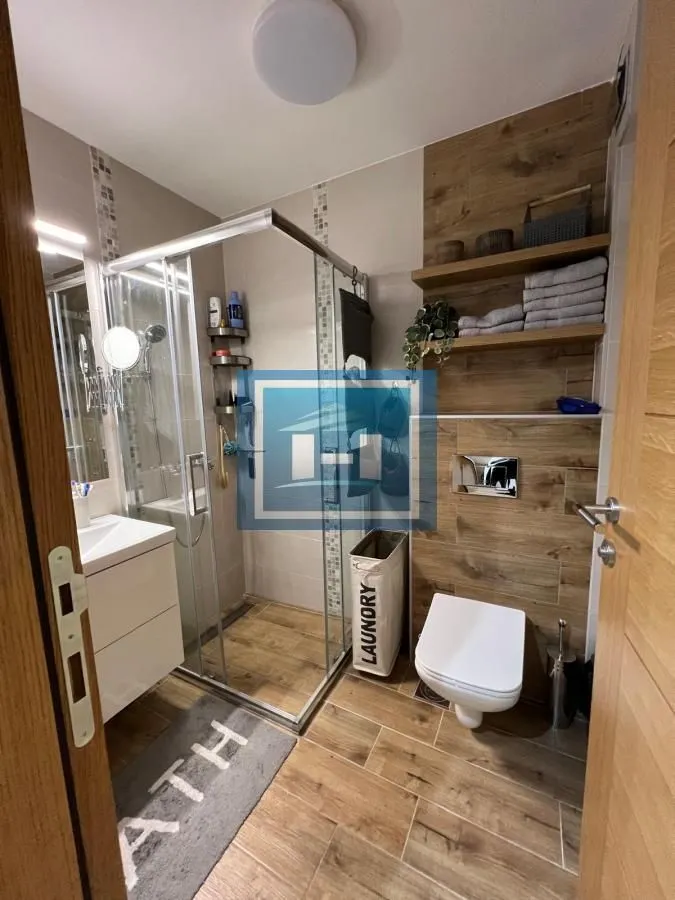 Prodaja, trosoban stan, 59m², Centar, Zlatibor