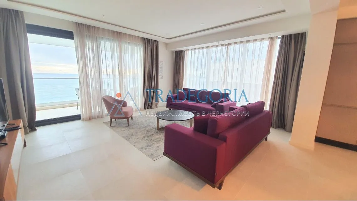 Prodaja, dvosoban stan, 110m², Rafailovići, Budva