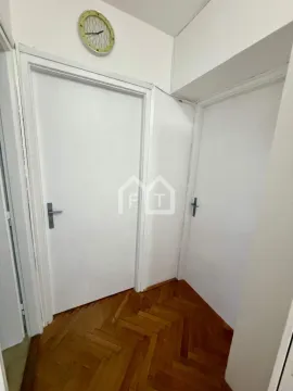 Rent, two bedroom apartment, 52m², Južni Bulevar, Vračar Sve Podlokacije - image 10