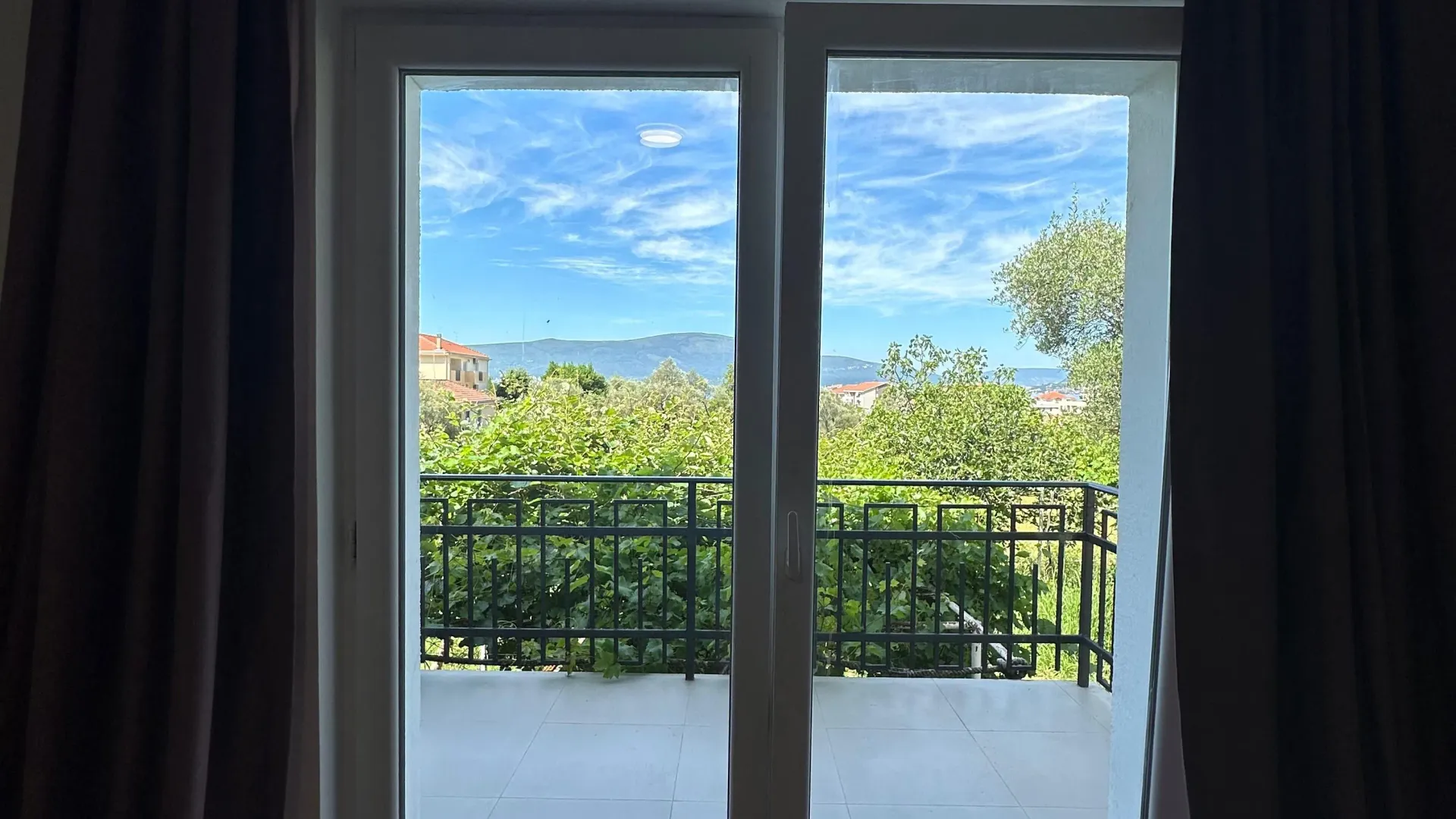 Rent, three bedroom apartment, 89m², Seljanovo, Tivat