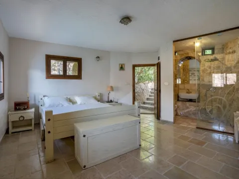 Sale, house, 200m², Reževići, Budva - image 34