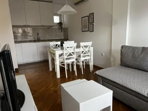 Izdavanje, dvosoban stan, 44m², Adamovićevo Naselje, Novi Sad Sve Podlokacije - image 2