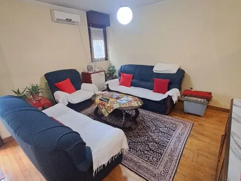 Prodaja, trosoban stan, 108m², Blok 5, Podgorica - image 2