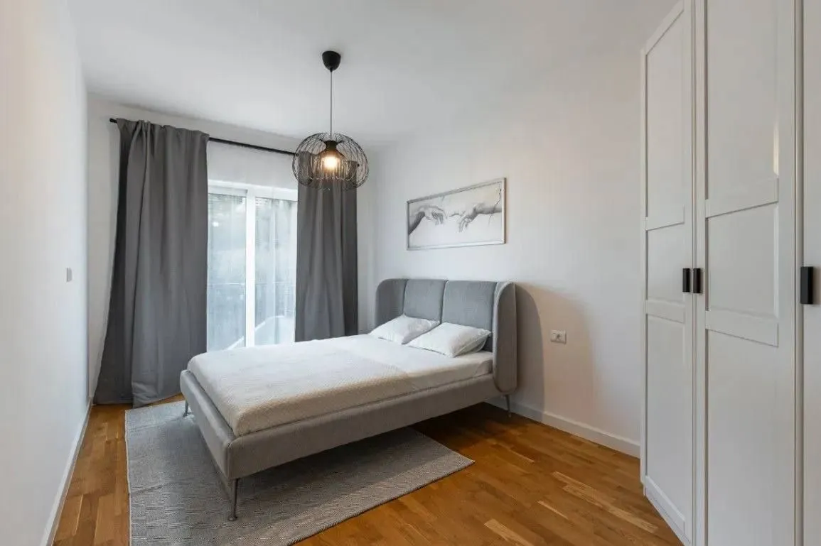 Rent, two bedroom apartment, 80m², Bečići, Budva