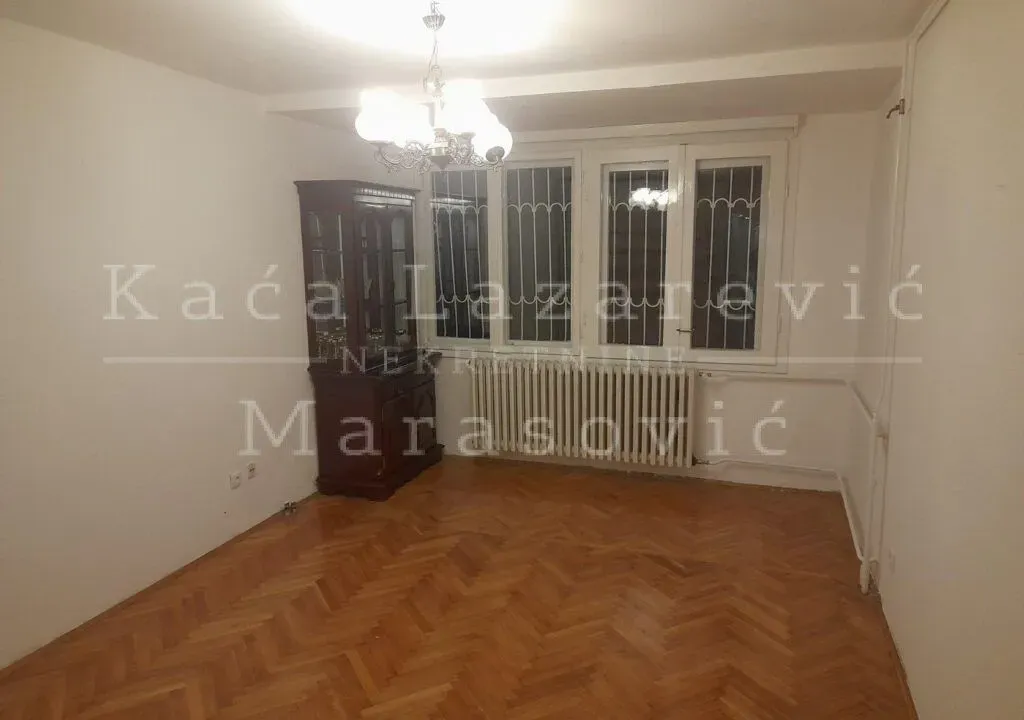 Izdavanje, dvosoban stan, 55m², Stari Grad, Beograd