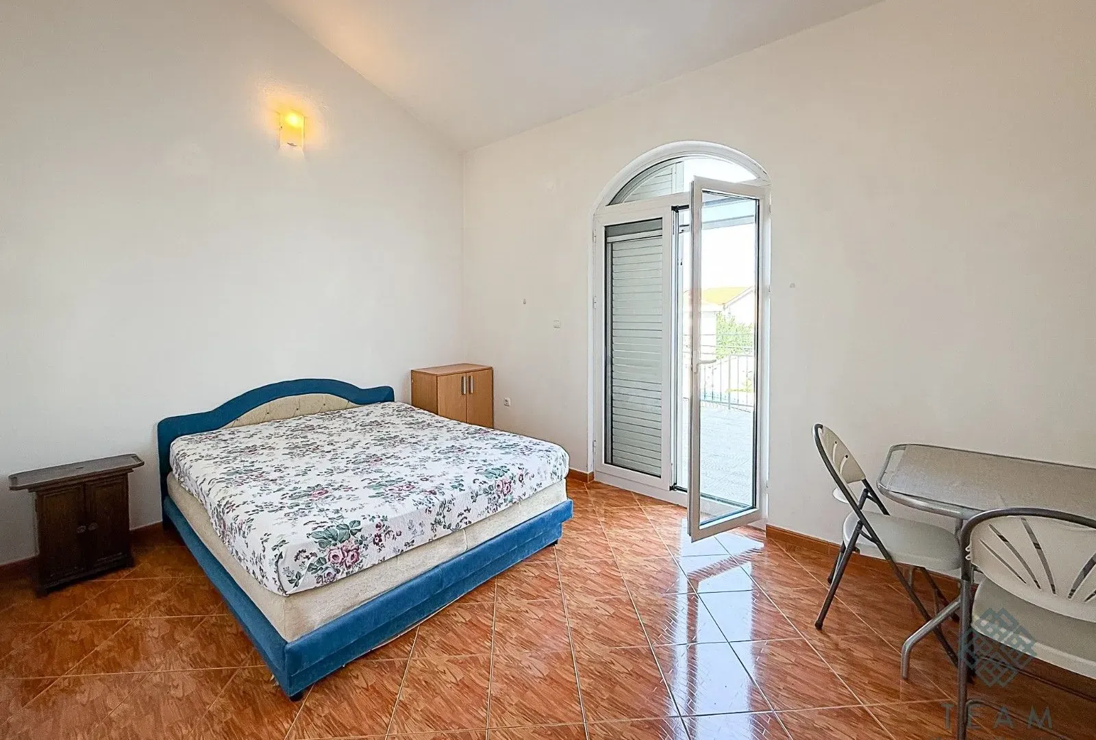 Rent, house, 400m², Zlatica, Podgorica