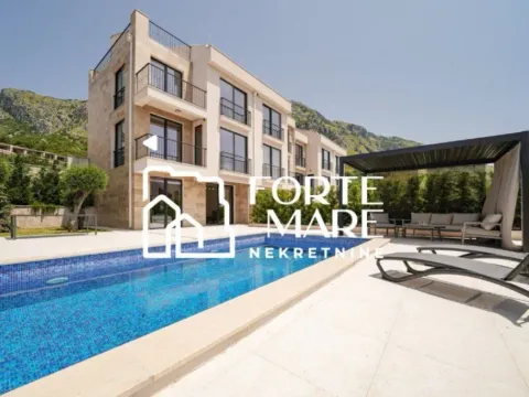 Sale, house, 223m², Reževići, Budva