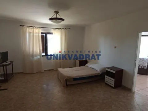 Prodaja, kuća, 280m², Centar, Topola - image 10