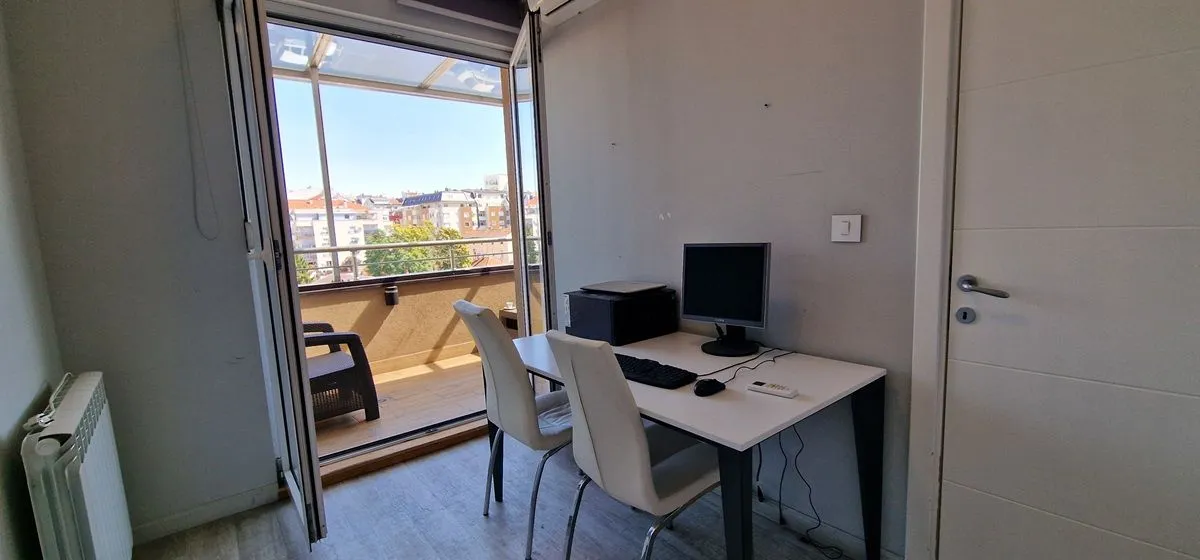 Prodaja, stan, 118m², Đeram Pijaca, Beograd