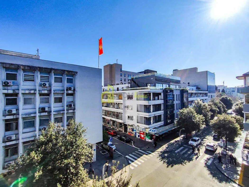 Rent, two bedroom apartment, 79m², Centar, Podgorica
