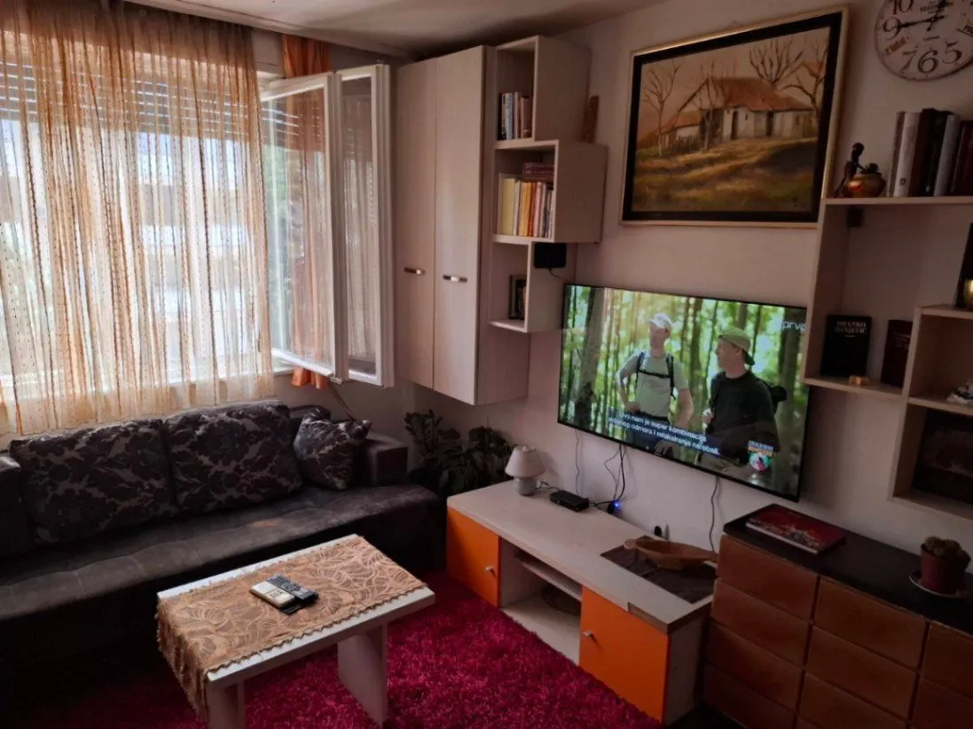 Izdavanje, jednosoban stan, 45m², Preko Morače, Podgorica