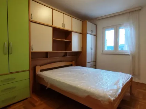 Izdavanje, jednosoban stan, 54m², Centar, Bar - image 4