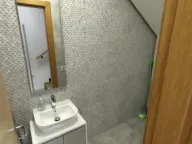 Izdavanje, kuća, 230m², Sremska Kamenica, Petrovaradin - image 38