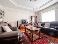 Izdavanje, trosoban stan, 110m², Slavija, Vračar Sve Podlokacije - image 1