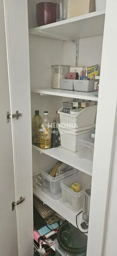 Prodaja, trosoban stan, 67m², Voždovac Sve Podlokacije, Beograd