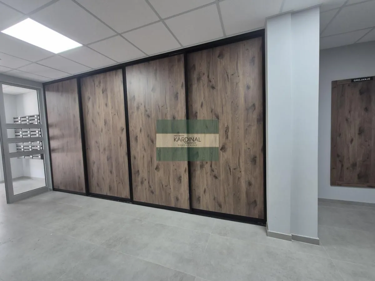 Izdavanje, dvosoban stan, 53m², Centar, Jagodina