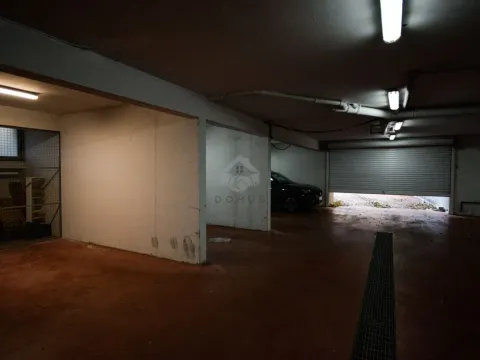 Izdavanje, dvosoban stan, 160m², Gorica C, Podgorica - image 18