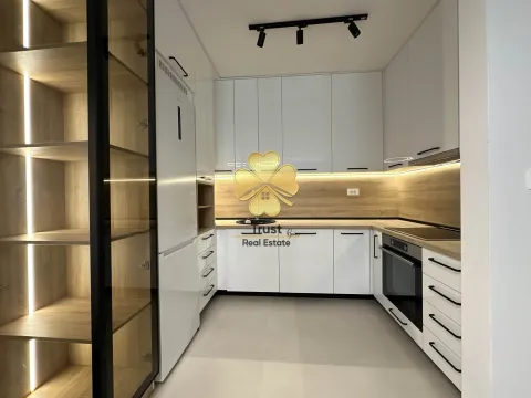 Izdavanje, dvosoban stan, 70m², City Kvart, Podgorica - image 6