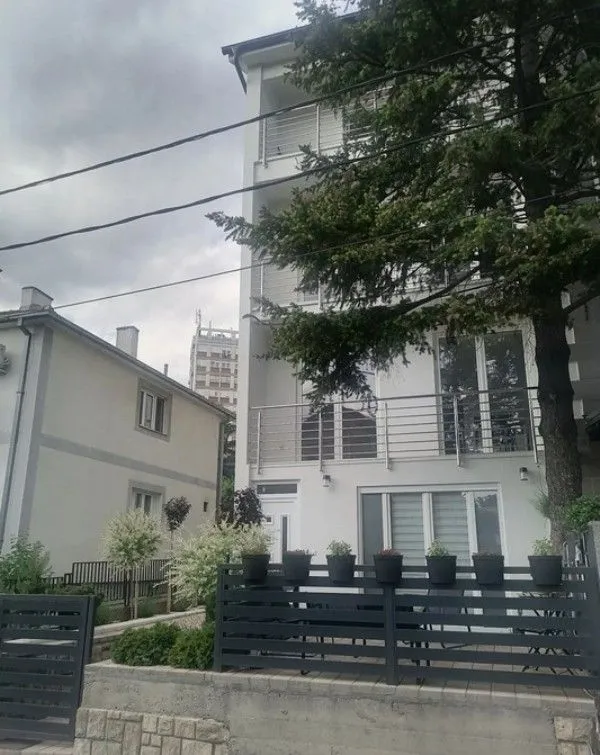 Sale, house, 330m², Centar Sve Podlokacije, Beograd